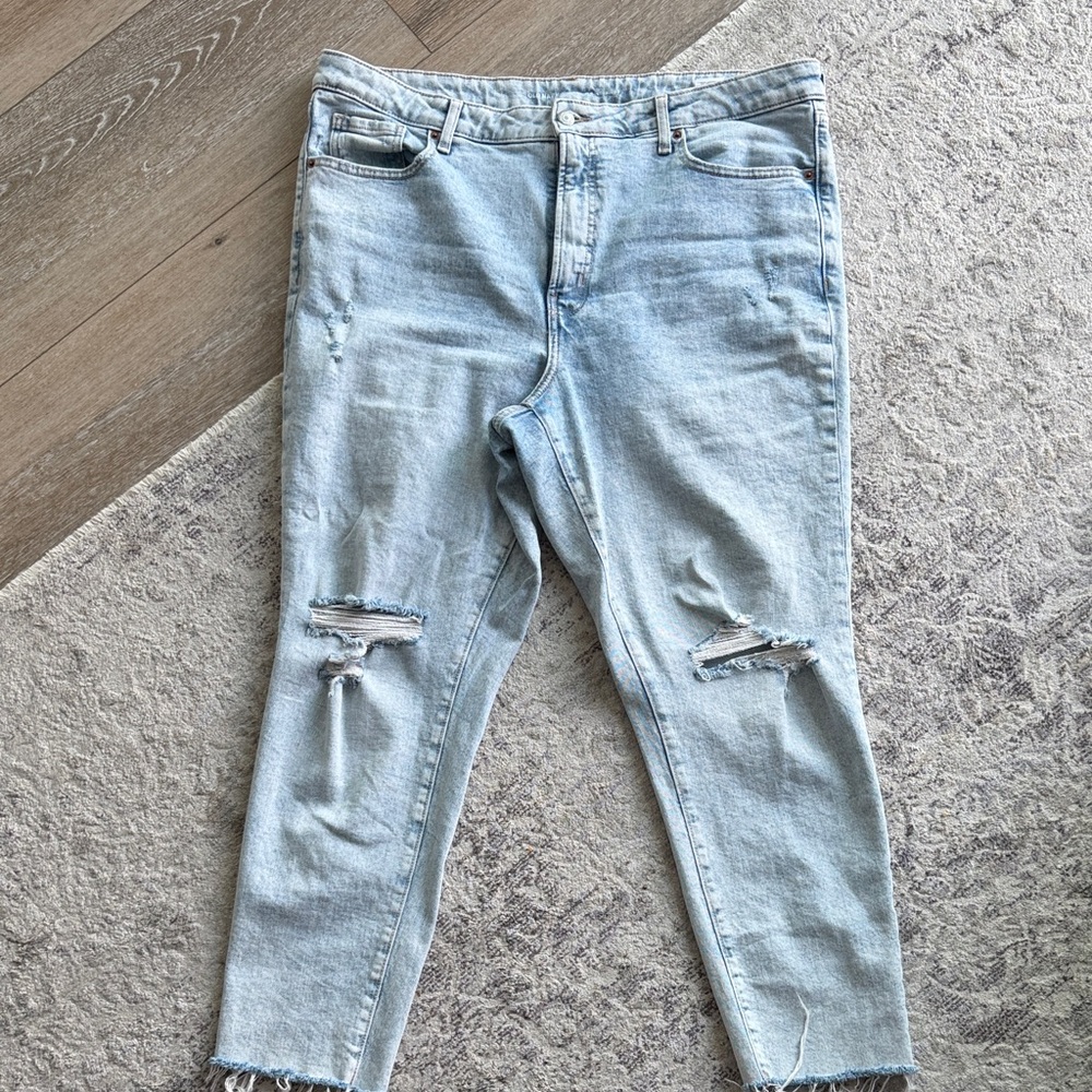 Old Navy OG straight high rise Light denim Distressed Boyfriend Jeans